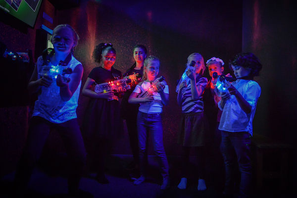 Speel een potje lasergame