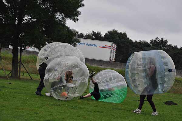 Limburgs uitje: Bubble voetbal