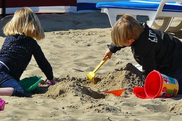 Spelen in het zand