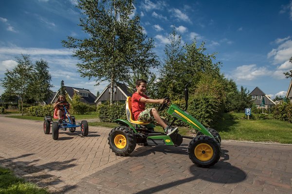 Skelteren over het park