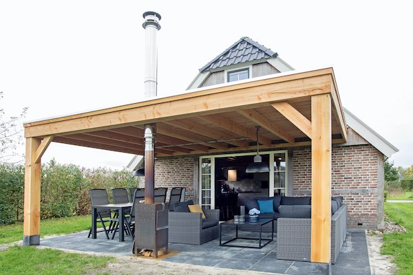 Terras met veranda