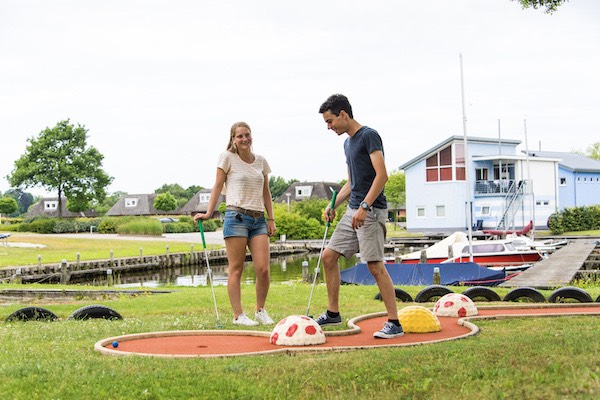 Summio Waterpark De Bloemert: Midgetgolf