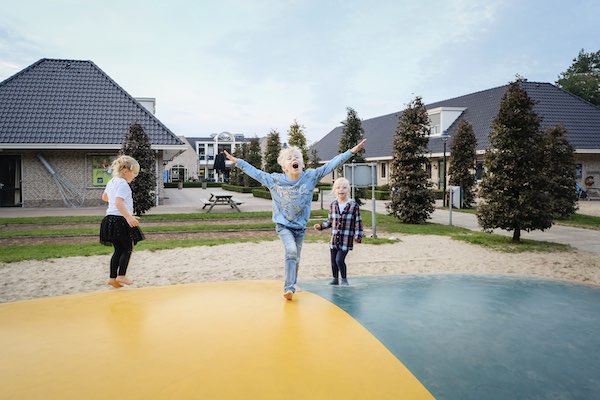 Landal Landgoed De Hellendoornse Berg: Airtrampoline