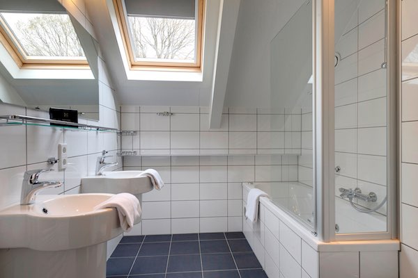 Landal Hoog Vaals: Badkamer