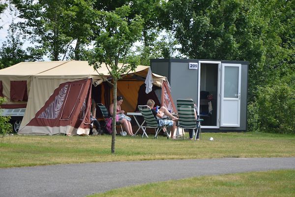 Vakantiepark Rheezerwold: Kamperen met privé sanitair