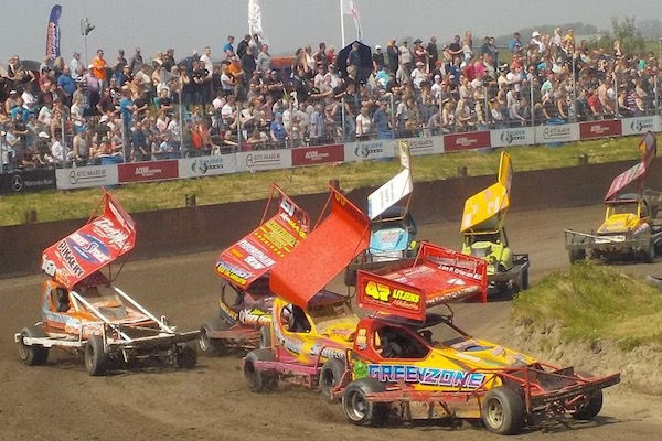 ACON Dirt Track Racing: Een uniek dagje uit voor jong en oud