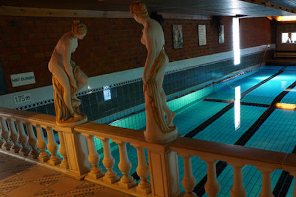 Sauna Grosthuizen: Zwem in het heerlijke binnenbad van 30 graden