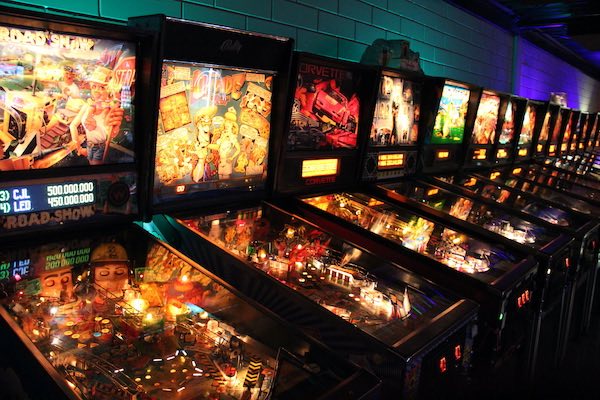 Veel pinball kasten