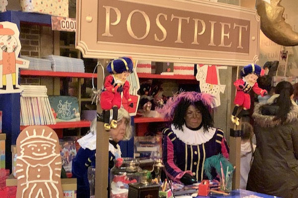 Sinterklaashuis Leiden: Postpiet