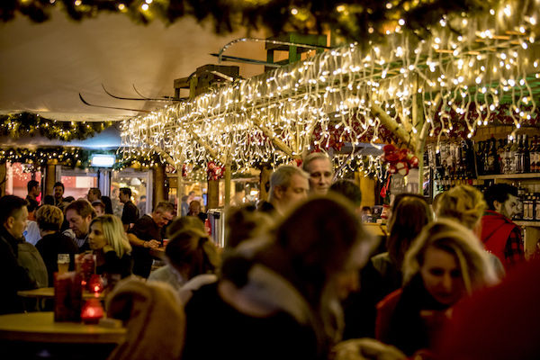 Geniet van een lekker drankje bij de verschillende horeca paviljoens