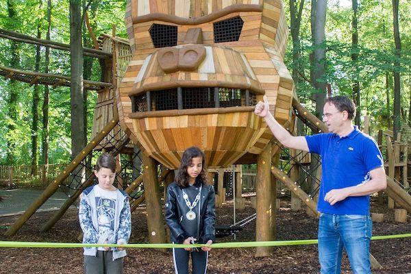 Opening nieuwe speeltuin