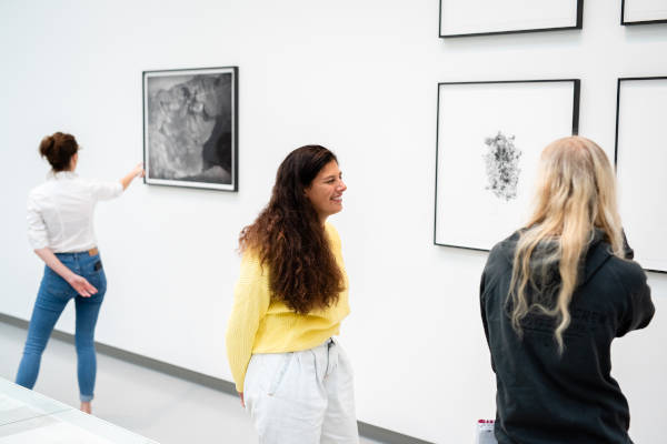 Fries Museum: Samen kijken naar de kunst