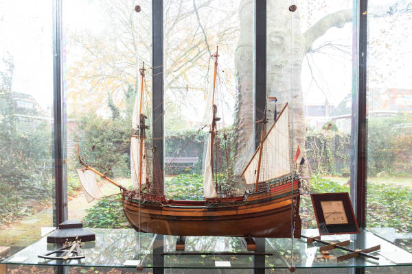 Fries Scheepvaart Museum: Zijaanzicht fluitschip