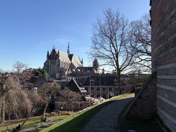 Uitzicht op de Hooglandse Kerk
