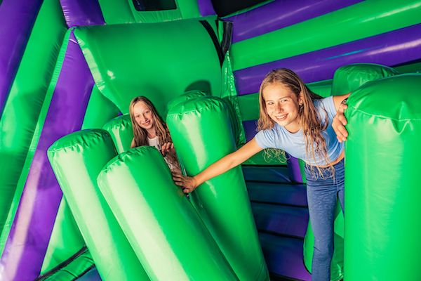 Street Jump Wormerveer: Samen springen op het springkussen