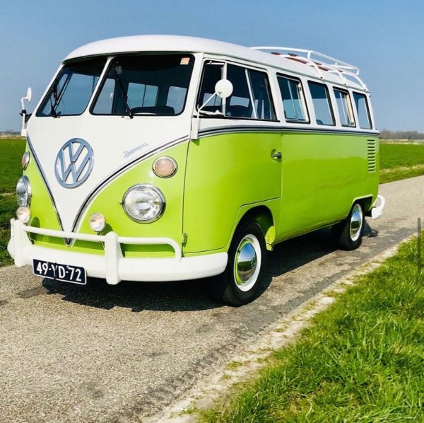 Groen volkswagen busje