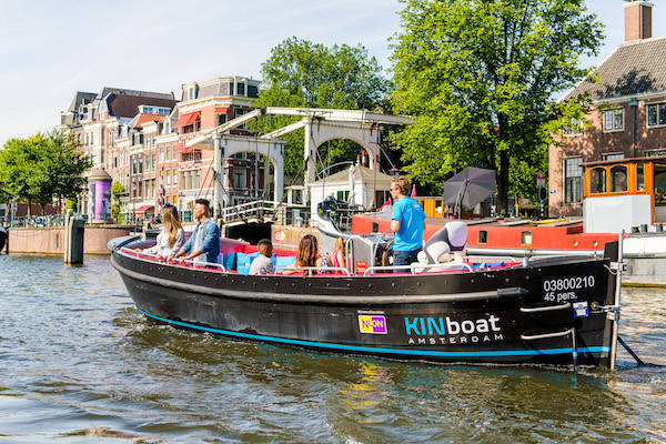 KINboat Amsterdam: Optimaal genieten van het uitzicht en het mooie weer