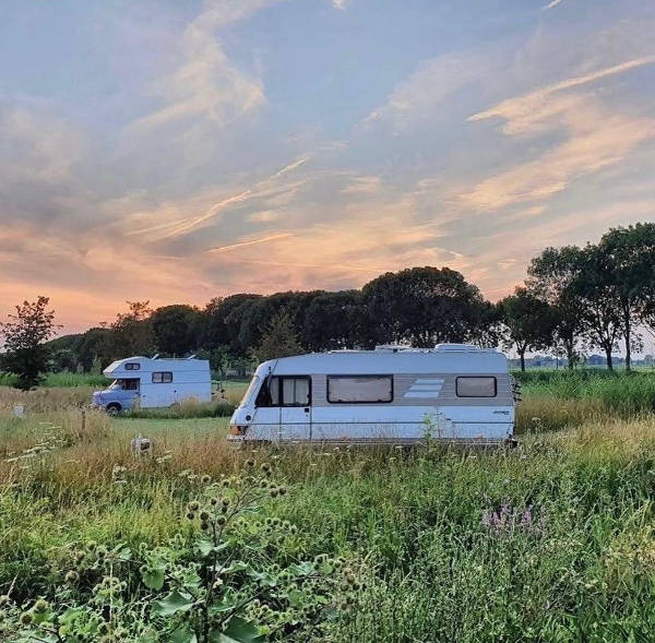 Camper