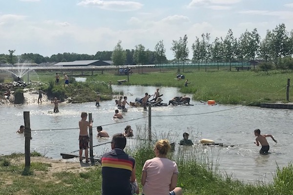 Veelzijdige natuurspeeltuin voor jong en oud