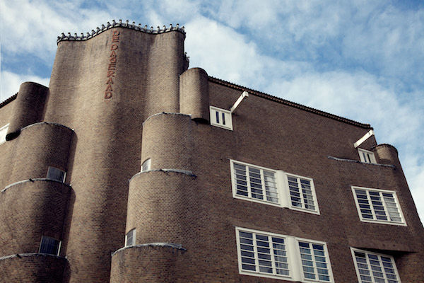 Ontdek alles over de kunst en architectuur van de Amsterdamse School