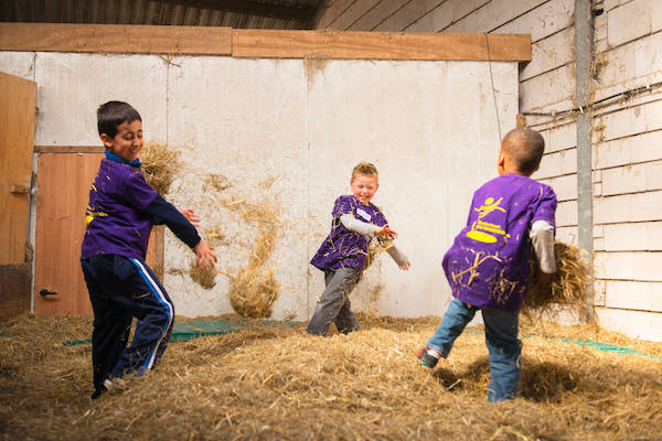 Spelen in de hooiberg