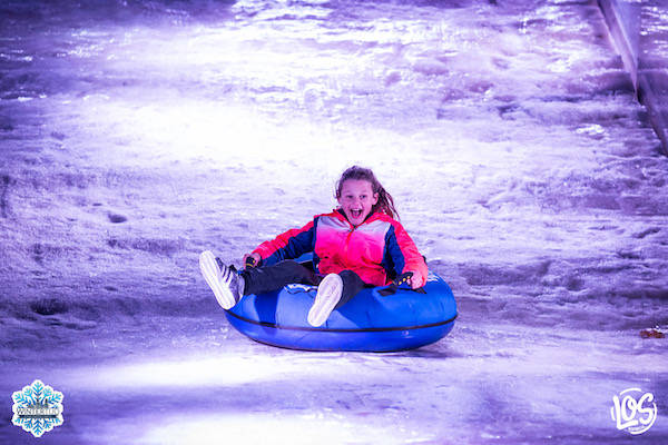 Wintertijd Heerlen: Roetsj van de ijsglijbaan