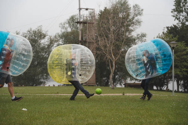 Bubble voetbal spelen