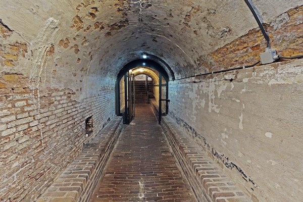 Online Escape Game Fort Kijkduin: Tunnel
