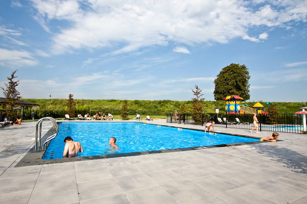 Parc de IJsselhoeve: Zwembad