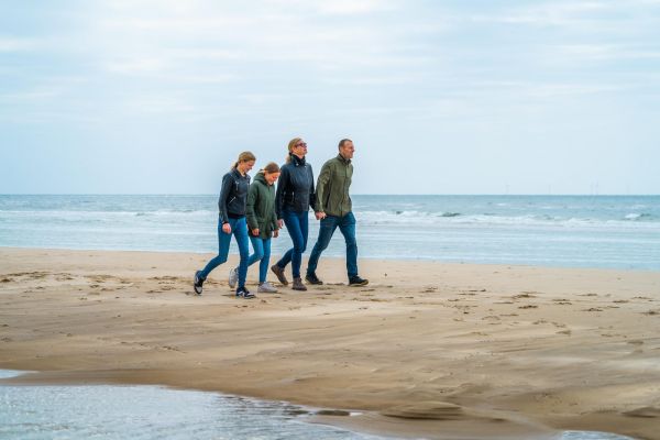 Wandelen over het strand