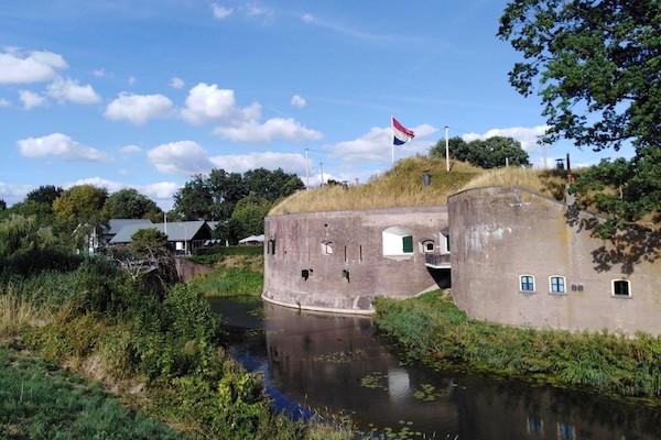 WO2 & Vliegeniersmuseum: Fort Vuren