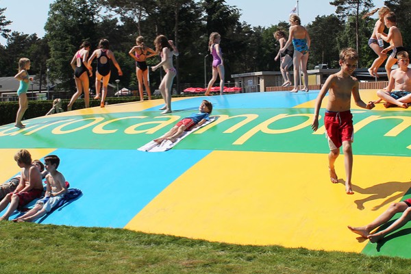 Eurocamping Vessem: Trampoline springen