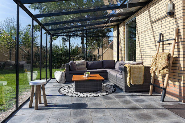 Geniet van de zon in de tuinkamer