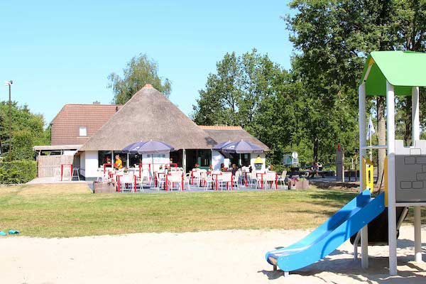 Kom eten en drinken bij De huiskamer