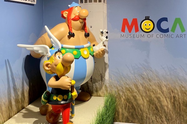 MoCA Stripmuseum of Comic Art: Maak een leuke foto in de fotohoek met Asterix en Obelix