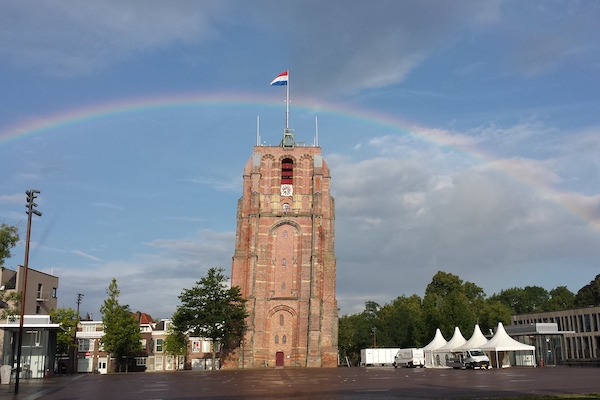 De Oldehove: Scheve, kromme en niet afgemaakte toren