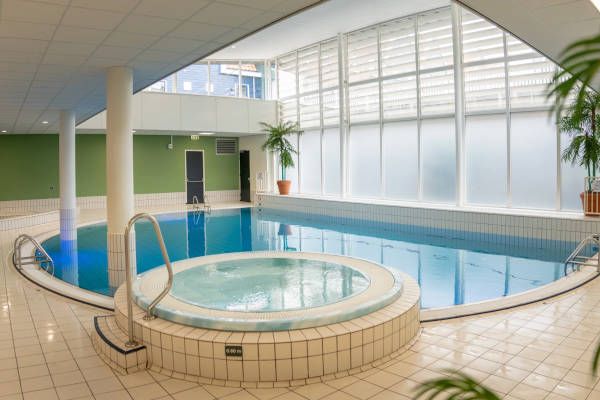 Marinapark Volendam: Binnenzwembad