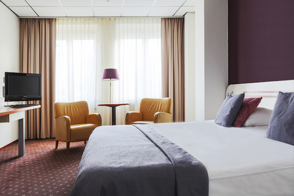 Fletcher Stadshotel Den Haag: Ruime kamer