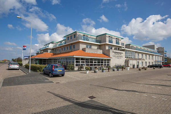 Fletcher Badhotel Callantsoog: Hotel aan de kust