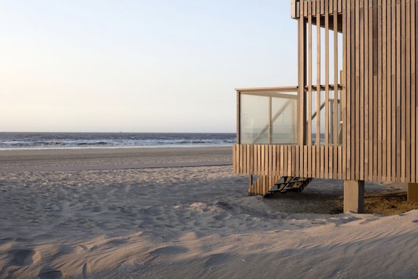 LARGO Hoek van Holland: Wakker worden met uitzicht op zee
