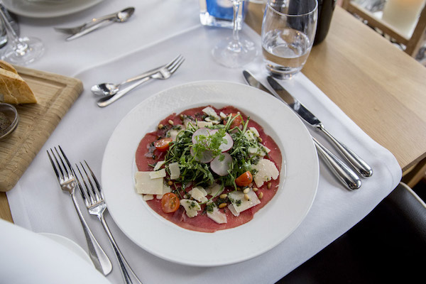 Heerlijk eten in het restaurant