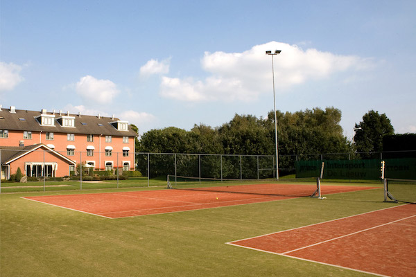 Fletcher Hotel Heidehof: Tennis