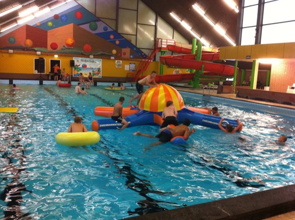 Waterpret in in het binnenbad