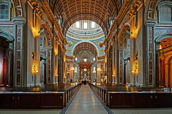 Basiliek van de H.H. Agatha en Barbara in Oudenbosch