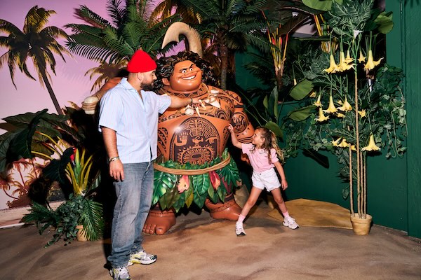 Op de foto met de sterke en grote Maui