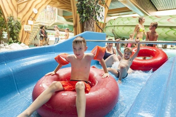 Oostappen Vakantiepark De Berckt: Zwemparadijs