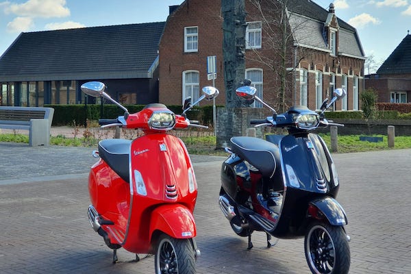 Verhuur Avontuur: Vespas