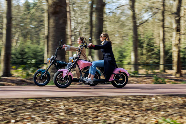 Eindje Touren: Door het bos rijden