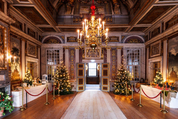 Paleis Het Loo: Kamer vol met kerstversiering