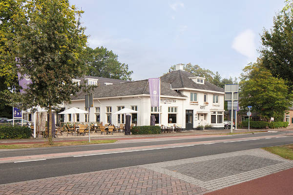 Fletcher Hotel Het Veluwse Bos: Vooraanzicht